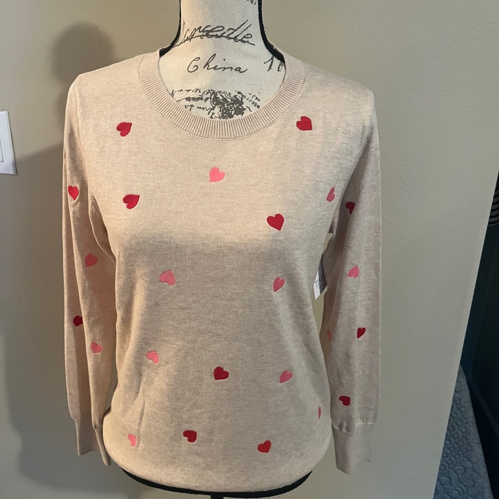 NWT Sweater with Red and Pink Embroidered Hearts size medium